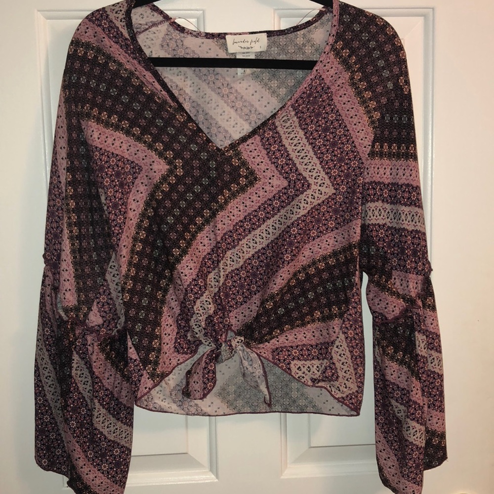 Quarter sleeve top